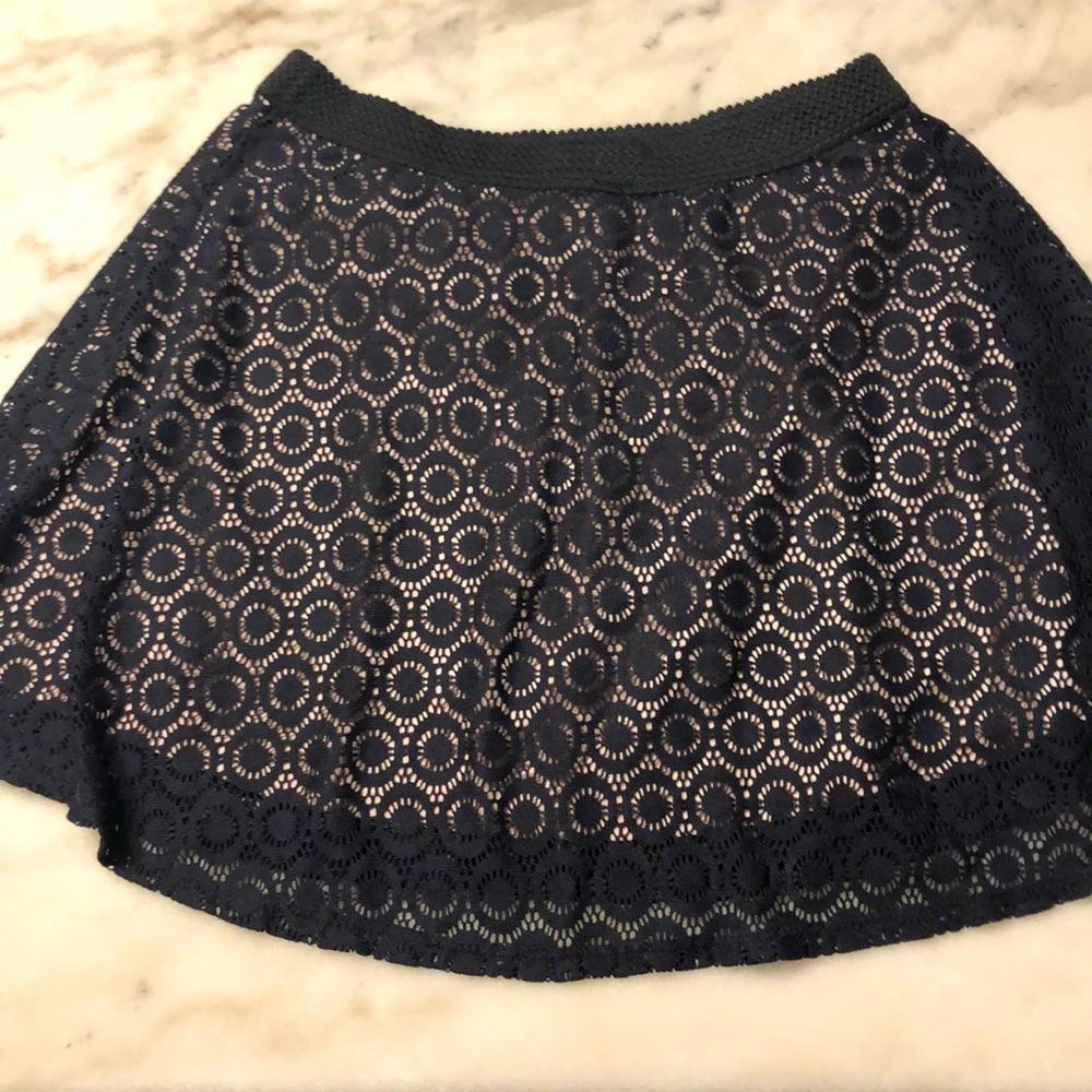 Cute black and blush skirt!